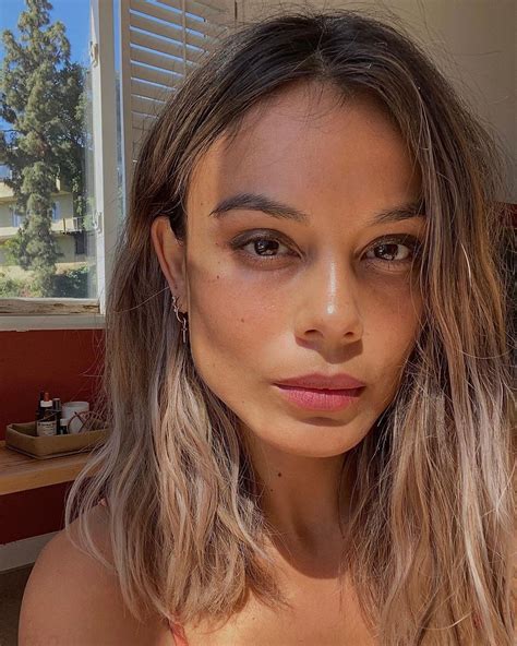 Yes! :) Nathalie Kelley nudity facts: she was last seen naked 3 years ago at the age of 35. (2020). her first nude pictures are from topless photoshoot (2010) when she was 25 years old. we list more than four different sets of nude pictures in her nudography. This usually means she has done a lot of nudity so you won't have any trouble finding ...